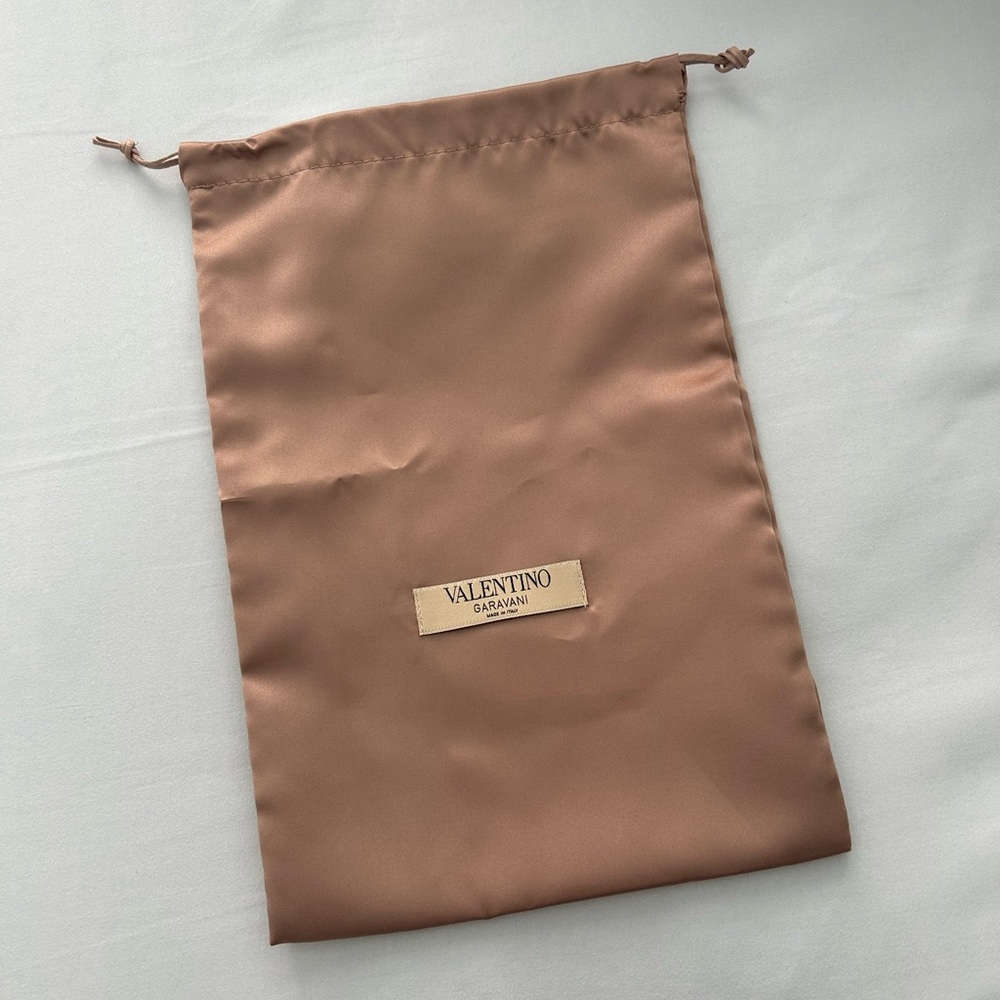 Valentino Garavani dust bag
